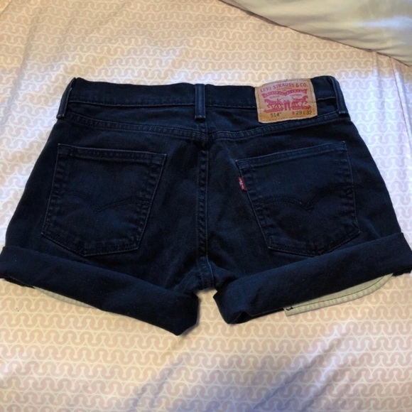 Levi's Denim - VINTAGE🖤Women’s size 29 LEVIS high waisted shorts